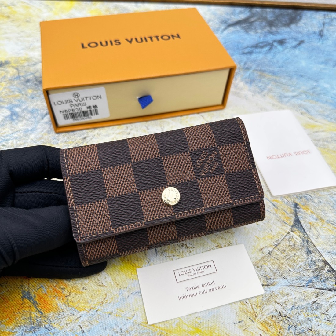 Louis Vuitton LV LV6 Key Case M62630
