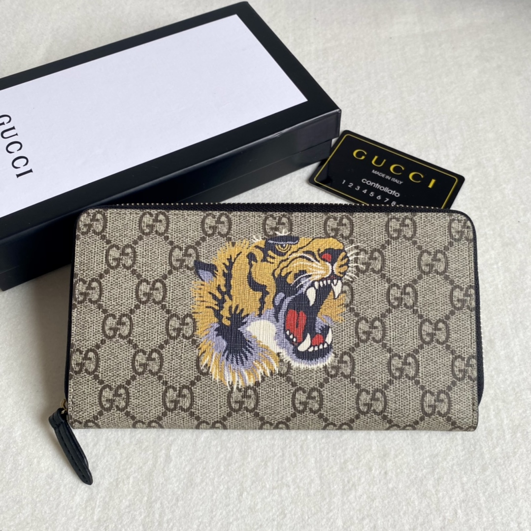 Gucci Unisex GG Supreme Printed Long Zipper Wallet