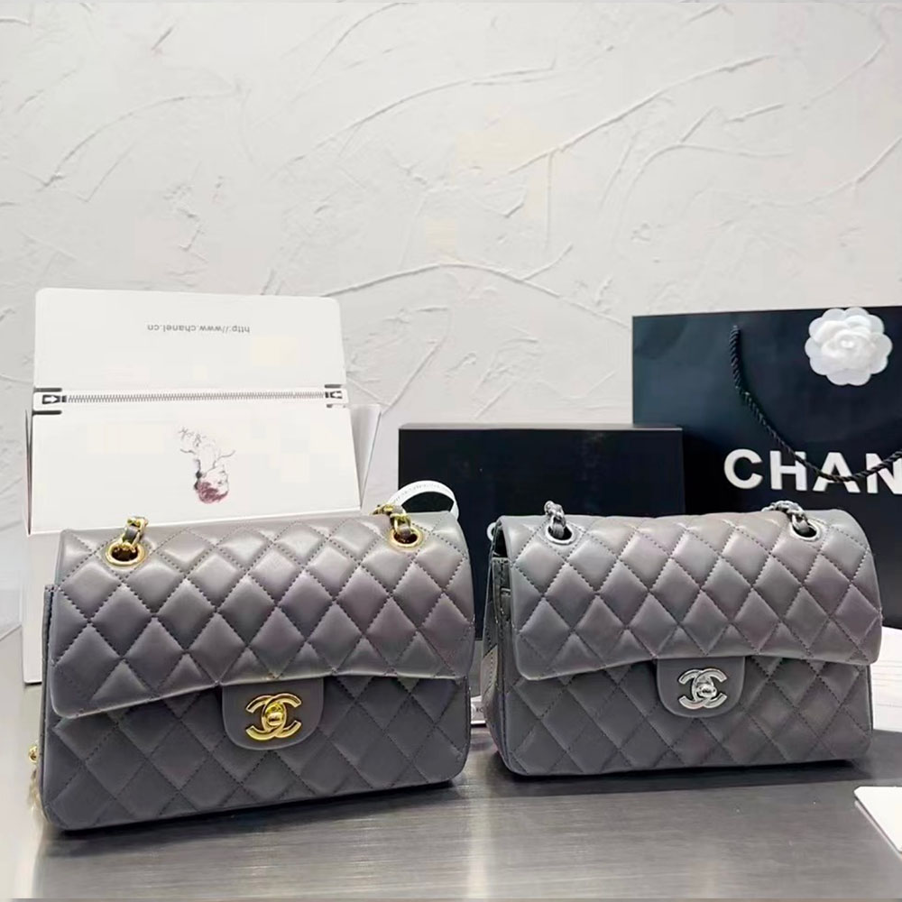 Chanel   CF Bag Small 23CM