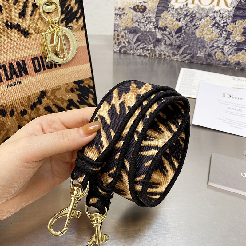 Dior The LADY D-LITE Bag