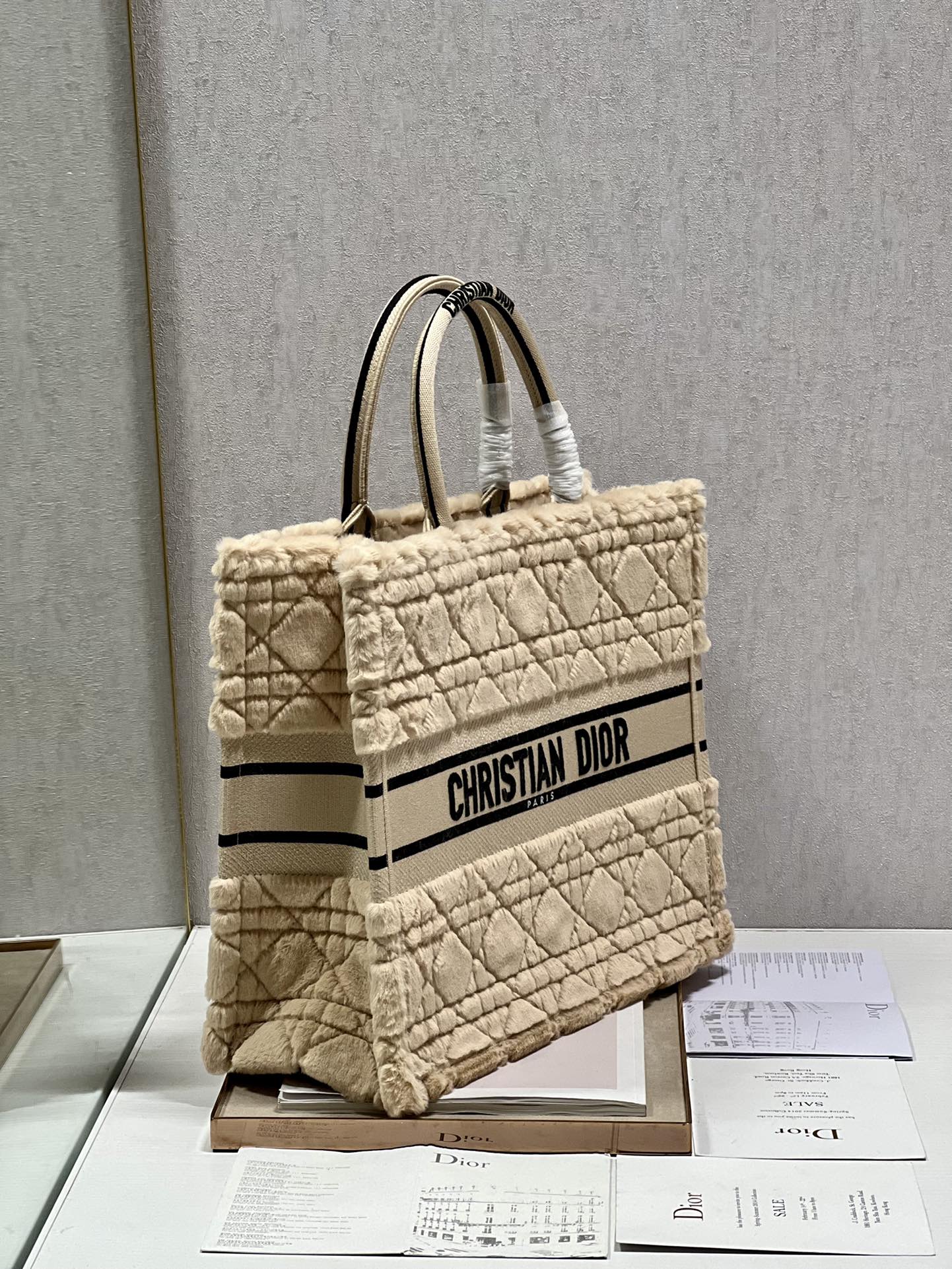 Dior Book Tote Large Beige Cannage Shearling M1286ZMBU_M918