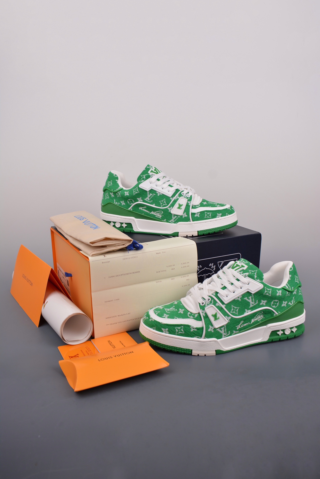 Louis Vuitton Sneakers pattern green