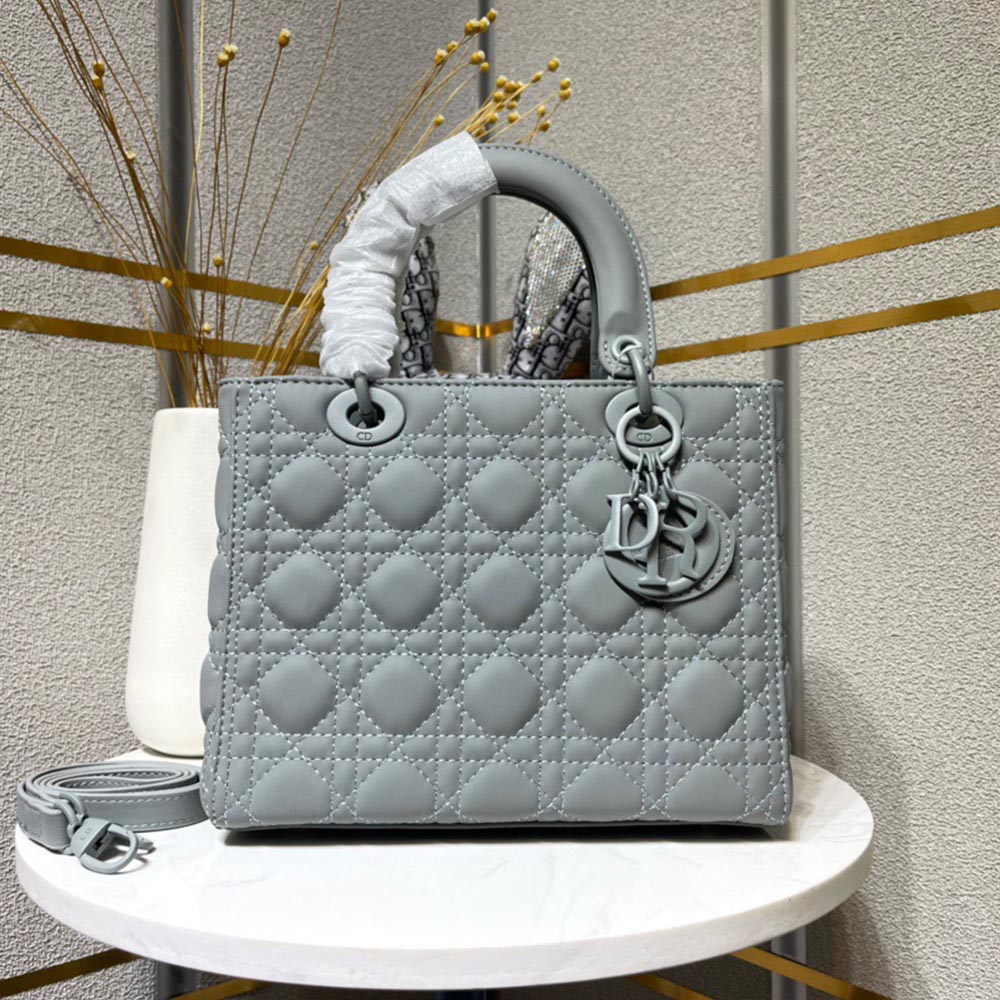 Dior The LADY DIOR Medium Bag-Matte cowhide leather