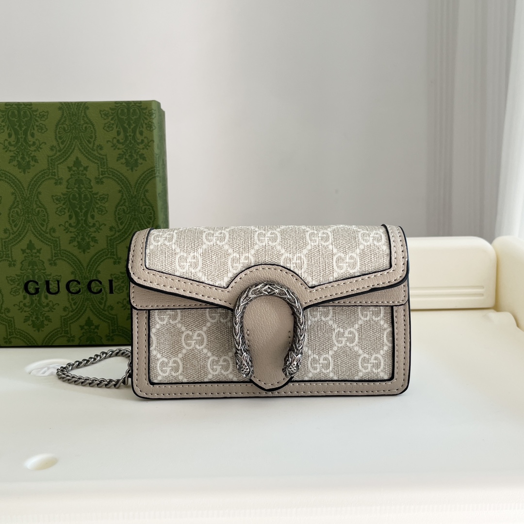 GUCCI Mini Dionysus Shoulder Bag