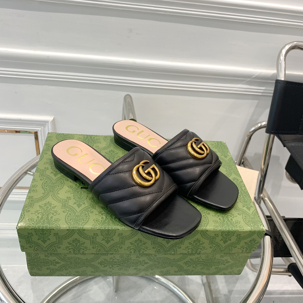 Gucci Double G leather sandals
