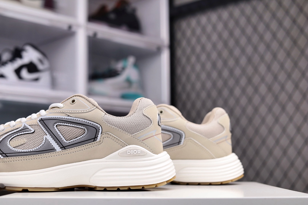 Dior B30 Dad Sneakers Biege