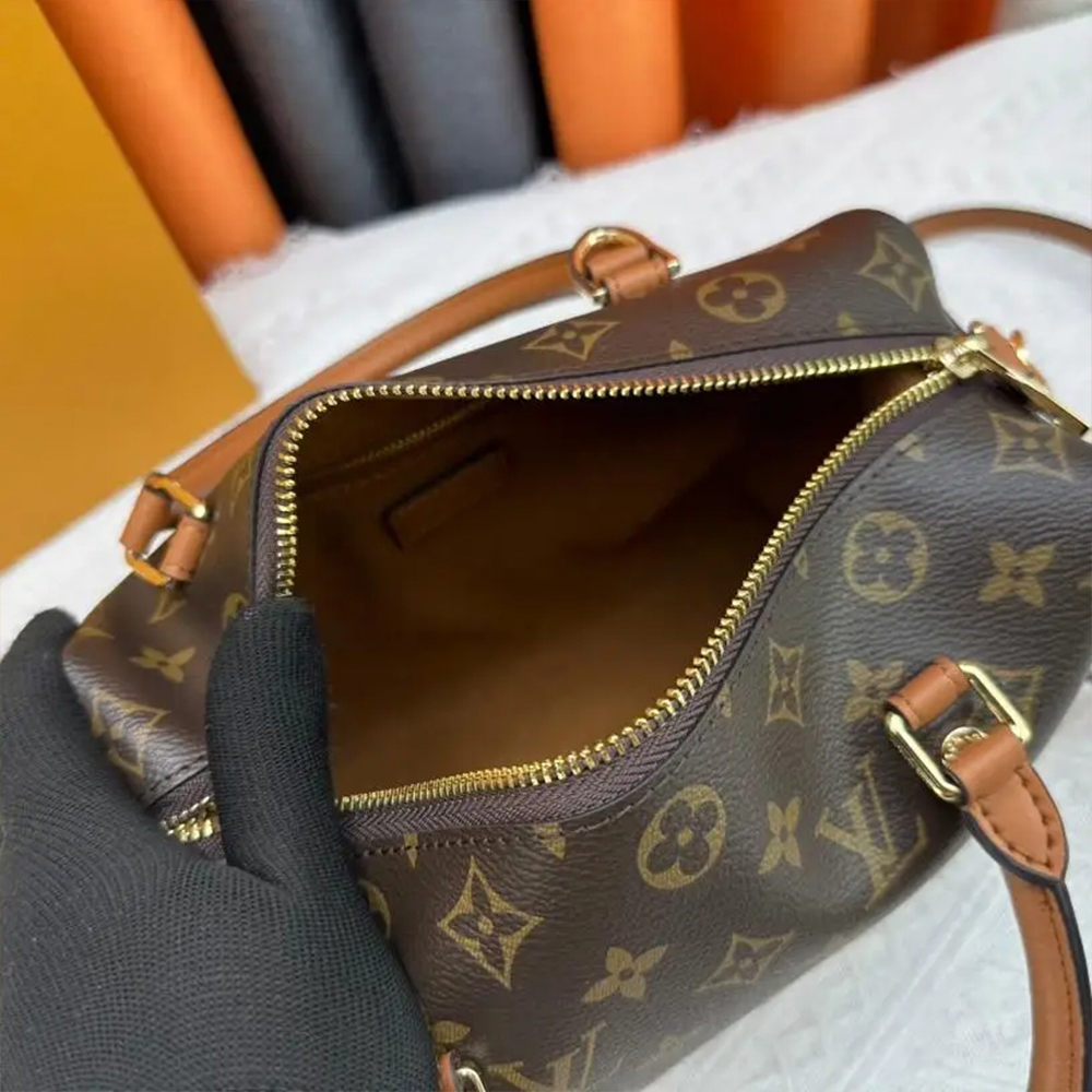Louis Vuitton LV Tote Shoulder Bag M68169