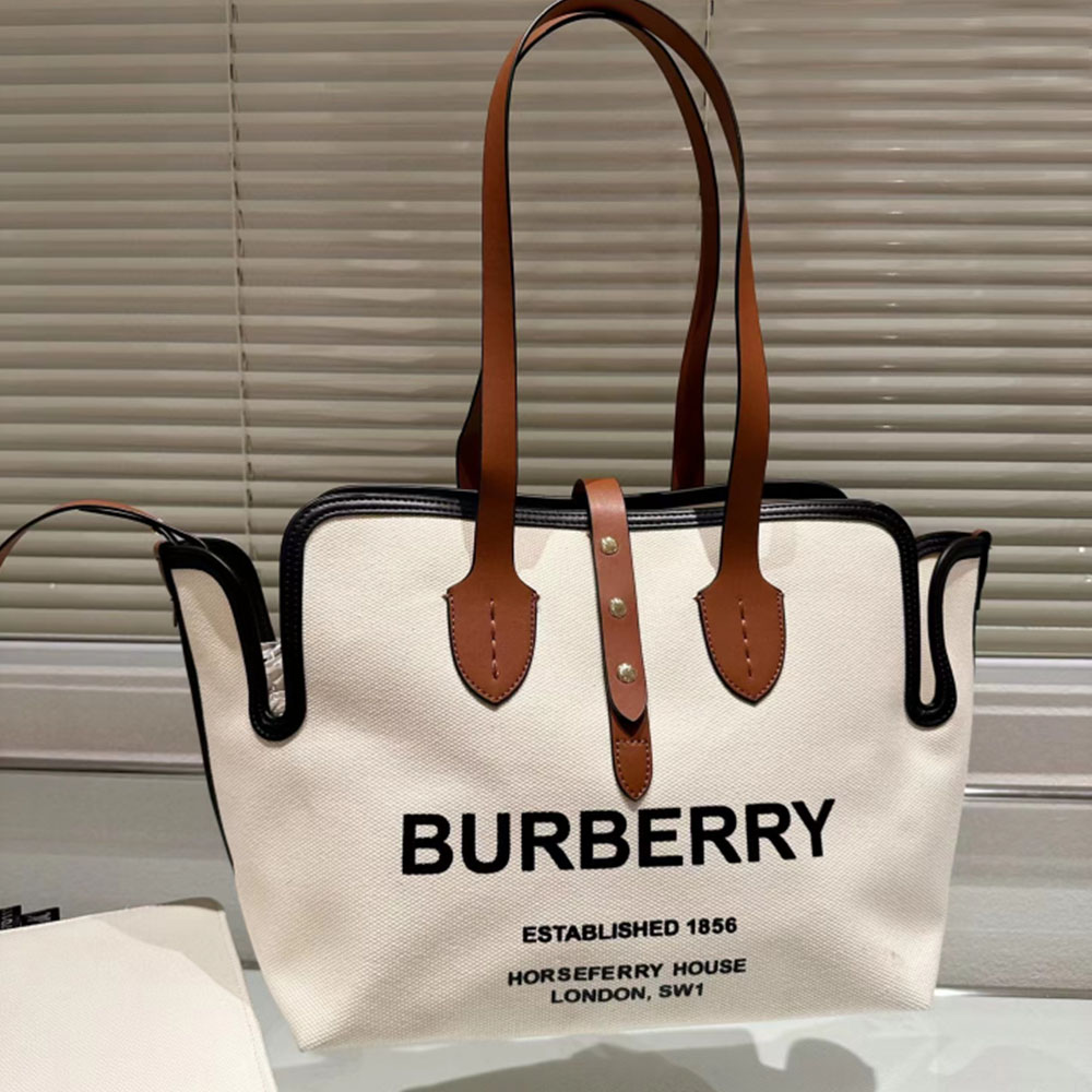 Burberry Tote Bag Medium