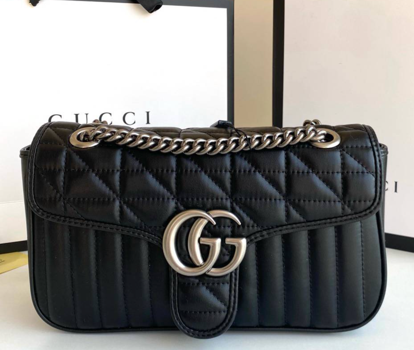 Gucci GG Marmont -Vertical stripes