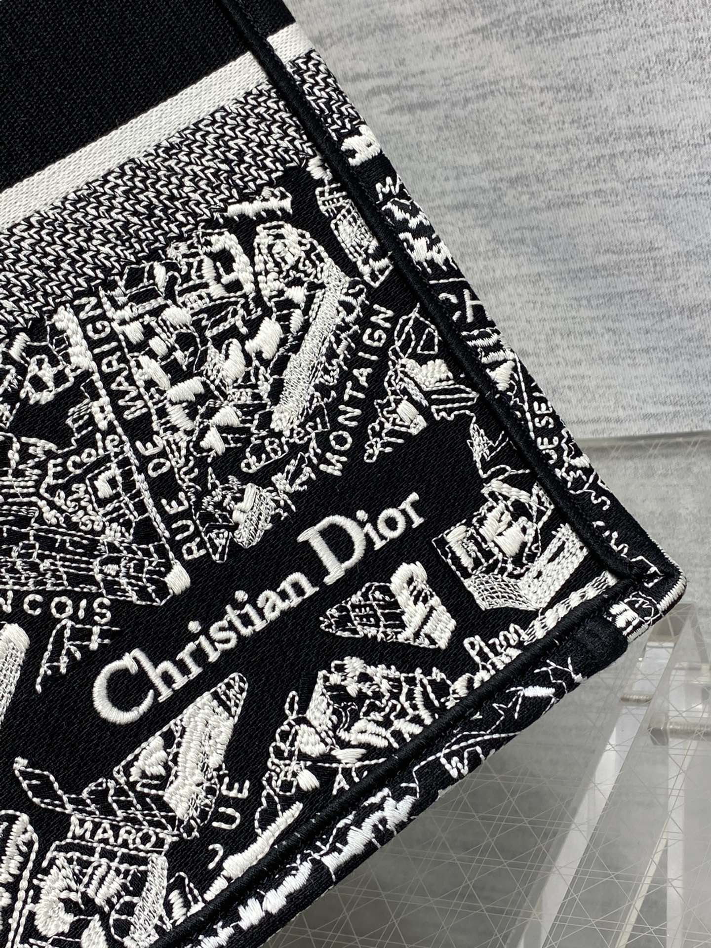 Dior Book Tote Large Black And White Plan De Paris Embroidery M1296ZOMP_M993