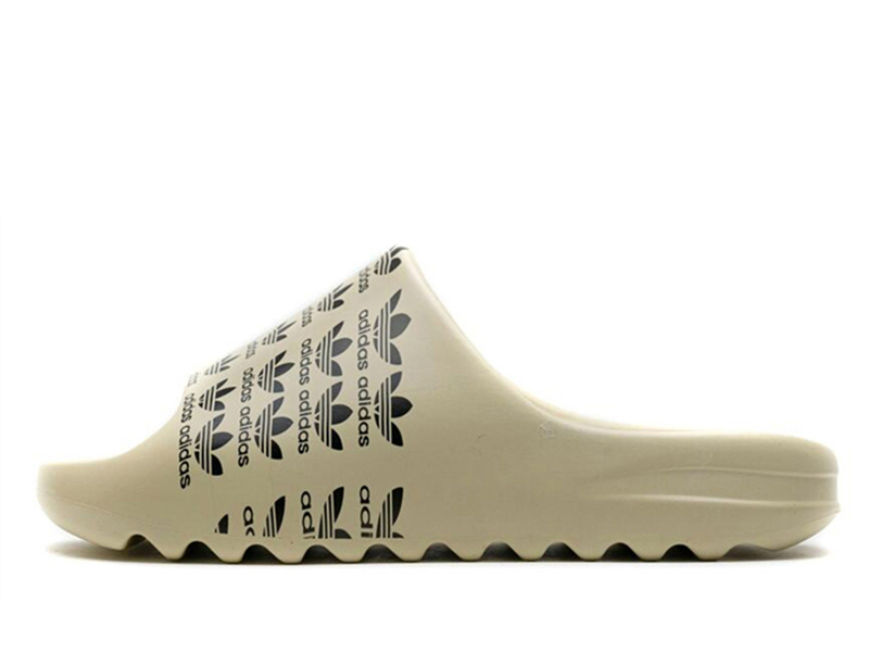 Yeezys Slides Desert Sand Logo FW6345-A