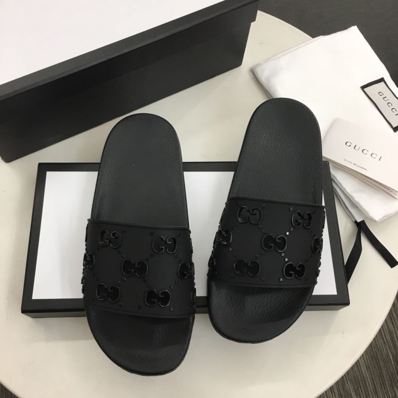 Gucci Womns GG Slide Rubber Sandals 573922
