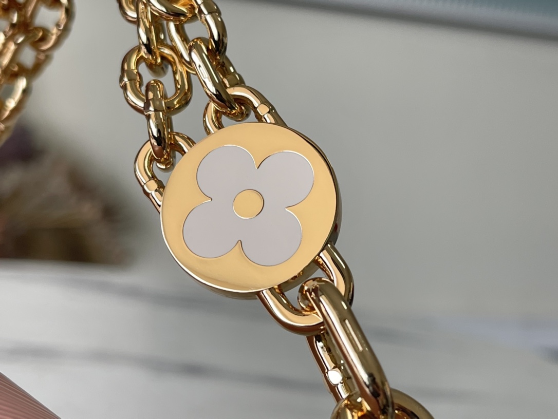 Louis Vuitton Twist MM M21605