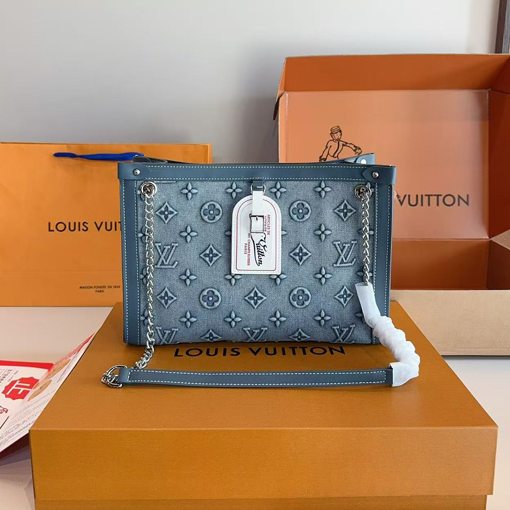 Louis Vuitton LV  Tote  bag