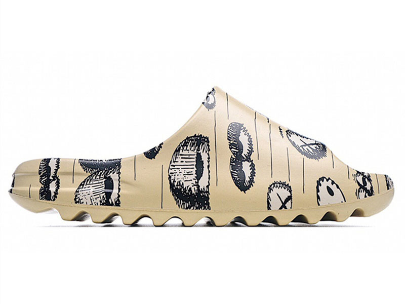 Yeezys Slides Kaws FW6355