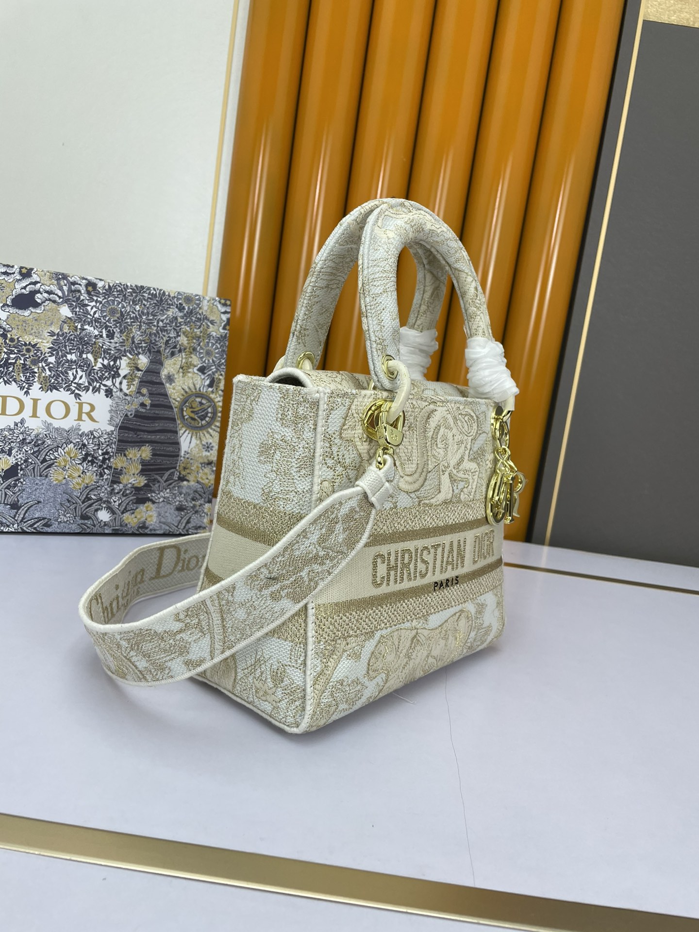 Dior The LADY D-LITE Bag