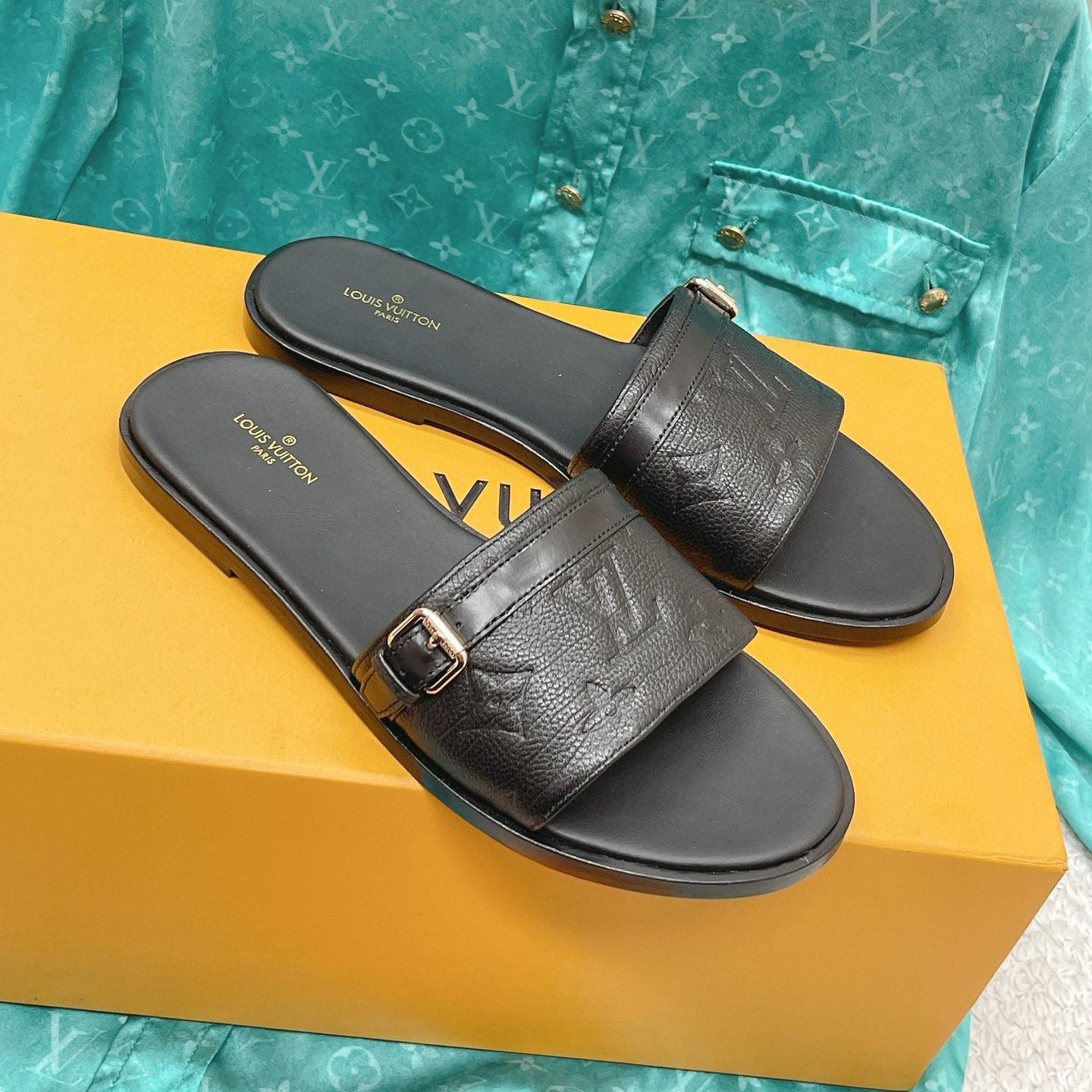 Louis Vuitton LV Comfortable Flat Slippers  Slide Sandal