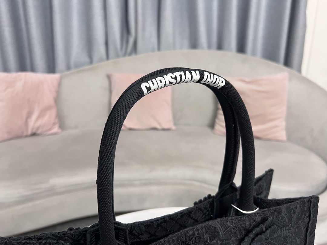 Dior Book Tote Medium D-Lace Macrame M1296ZEAX_M911