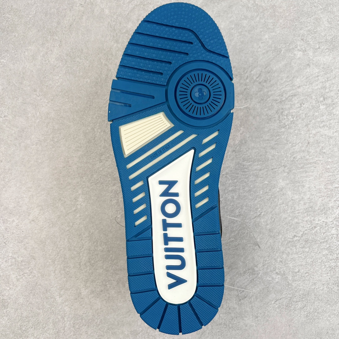 Louis Vuitton Sneakers black white