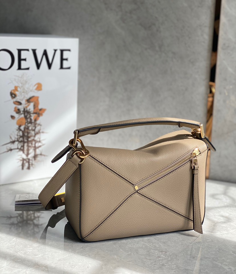 Loewe Small Puzzle Biege