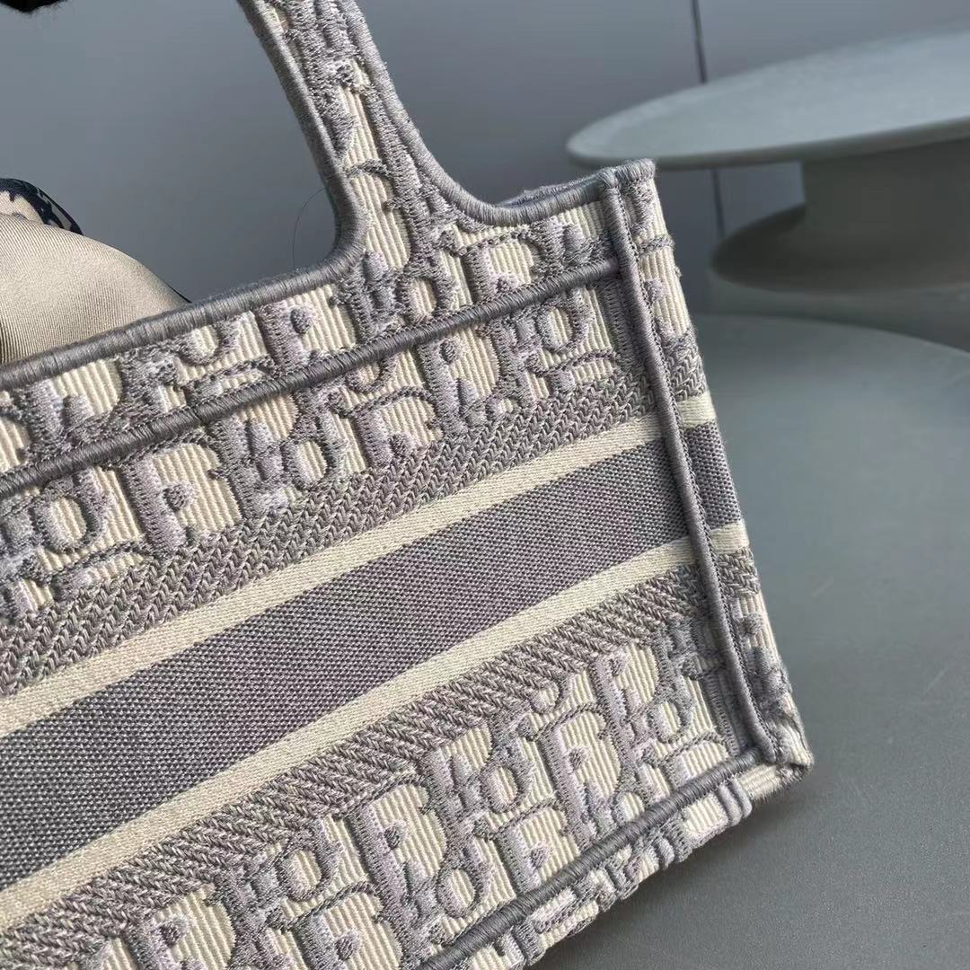Dior Book Tote Small Gray Dior Oblique Embroidery M1286ZRIW_M932