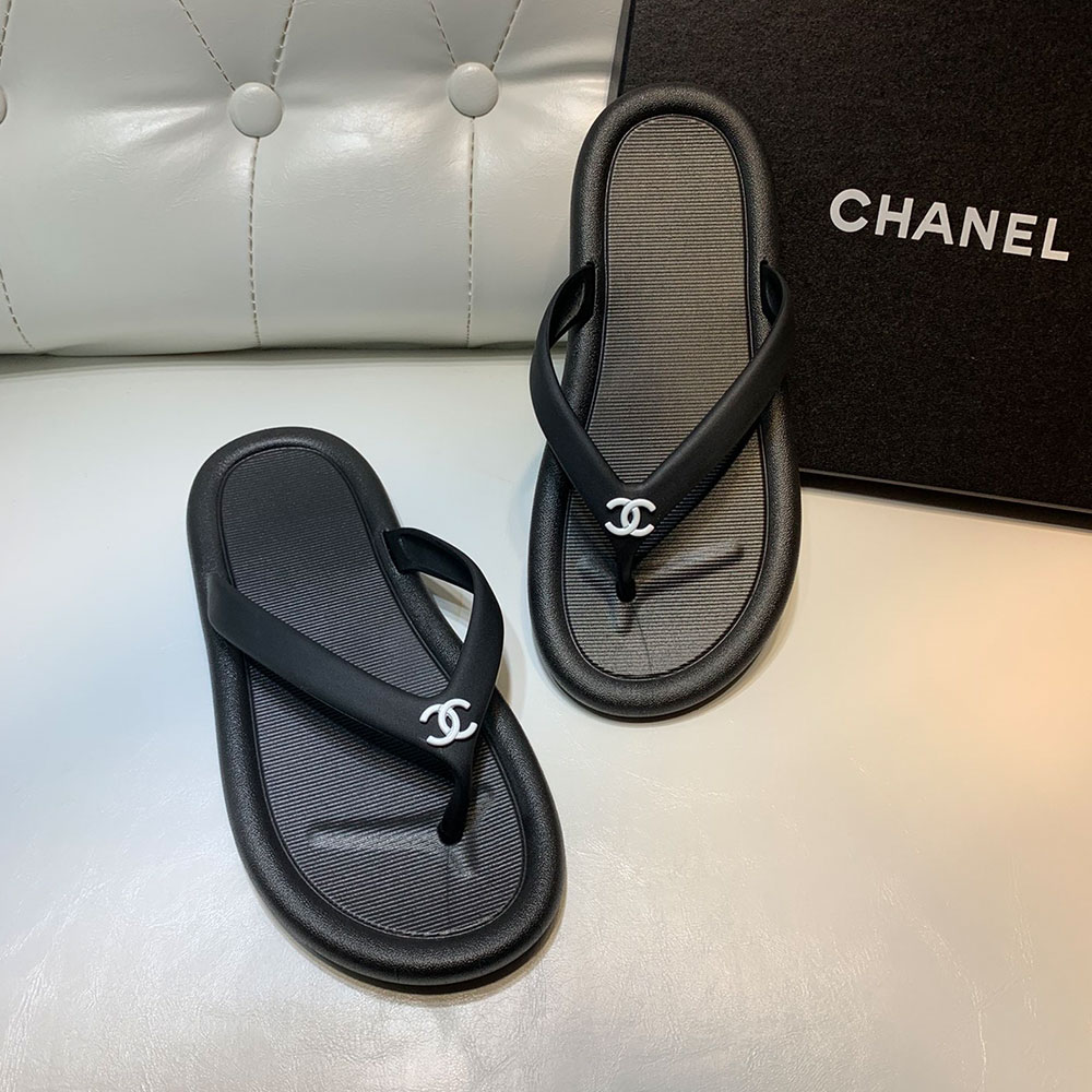 Chanel Beach Flip-flops Slide Sandal
