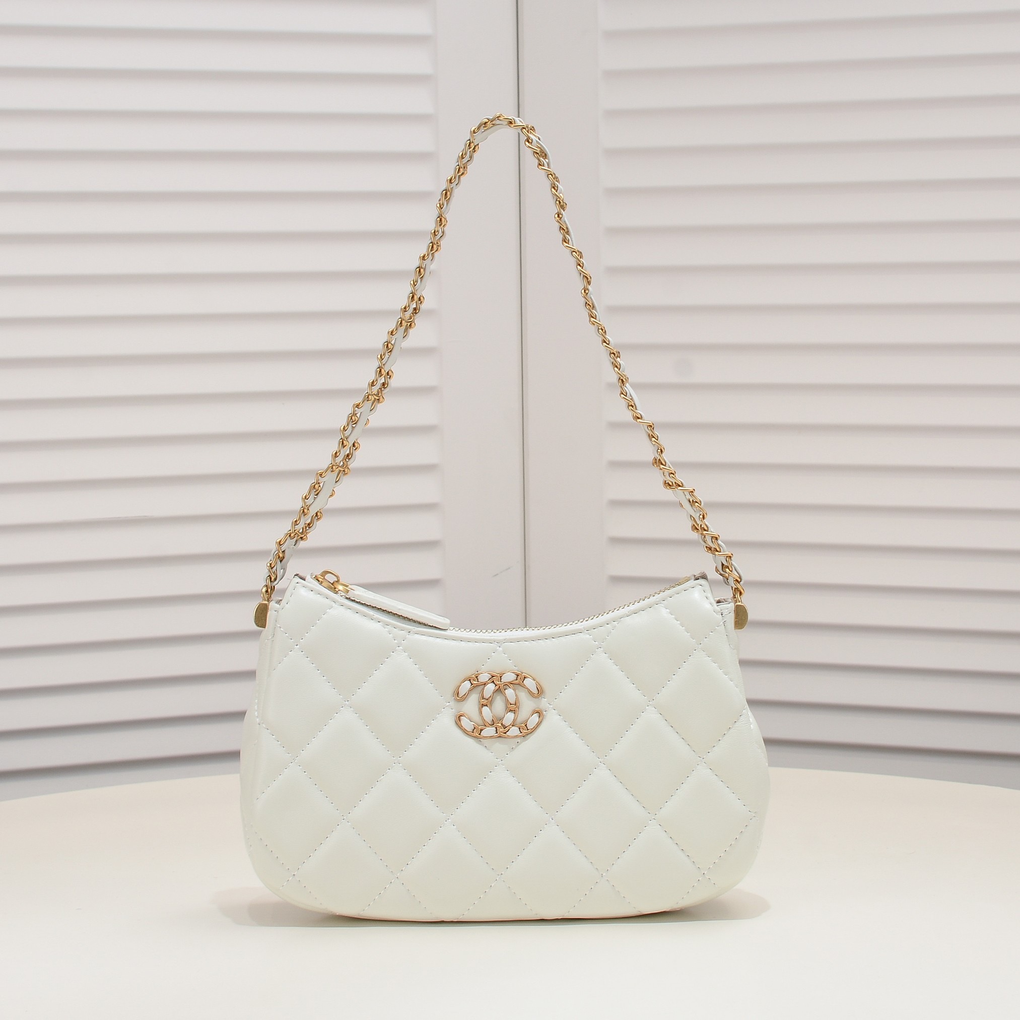 Chanel 23K Double C Hobo Chain Shoulder Bag Handbag