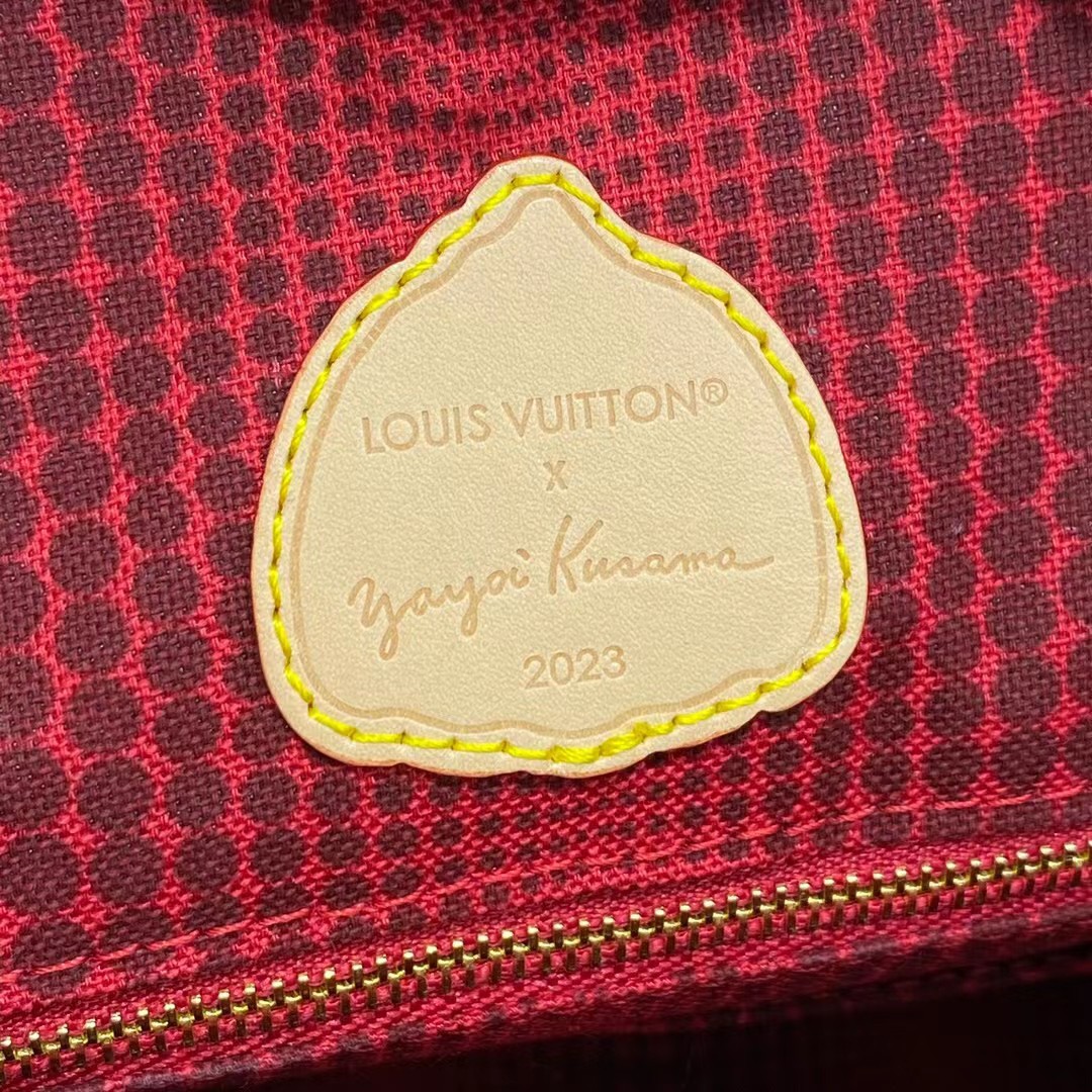 Louis Vuitton YK Onthego MM M46379