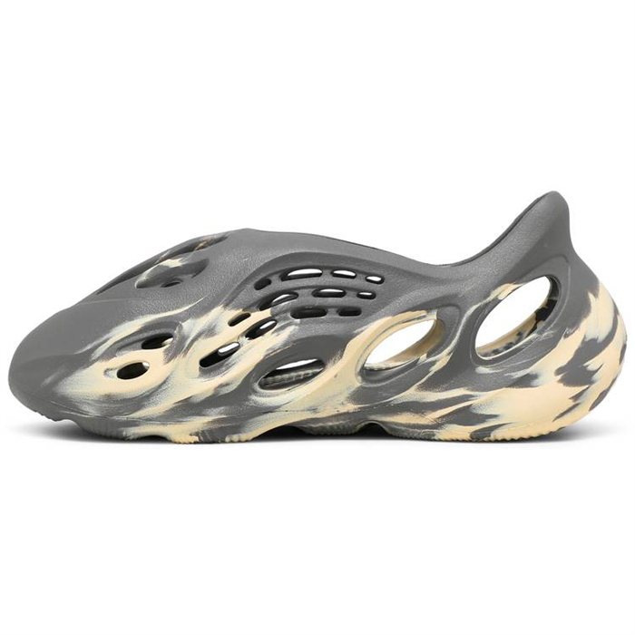 Yeezys Foam Runner MXT Moon Grey GV7904