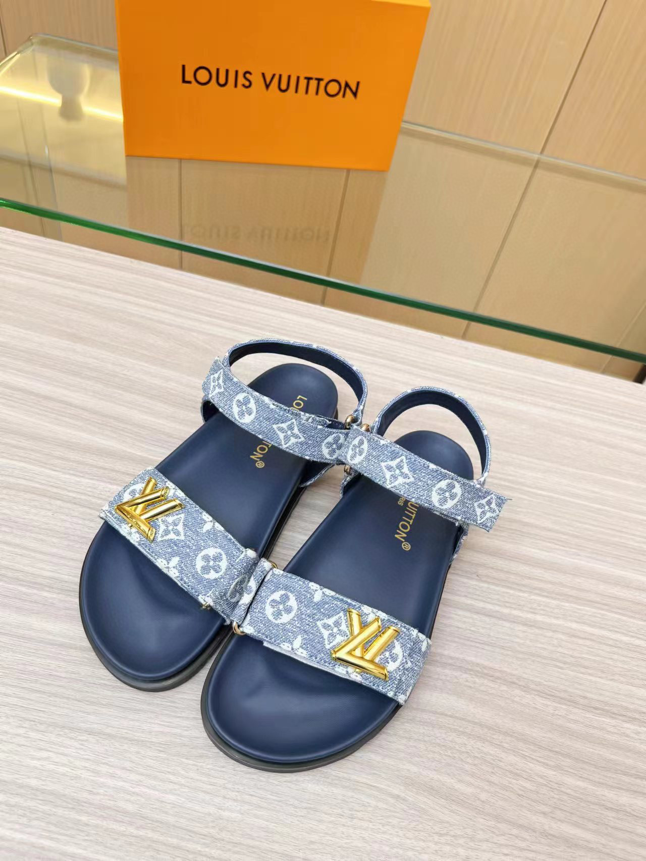 Louis Vuitton LV Sunset Beach Sandals Slide