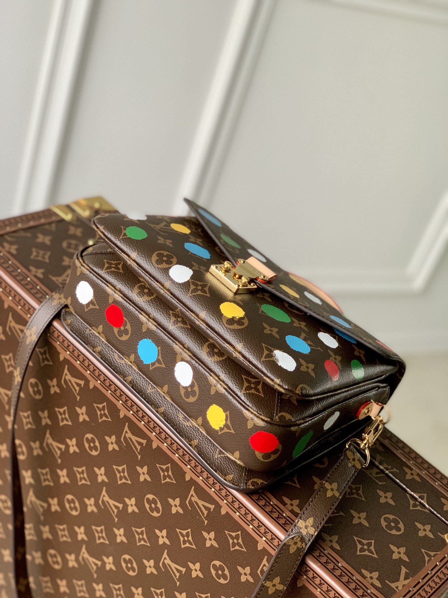 Louis Vuitton YK Pochette Metis M46384