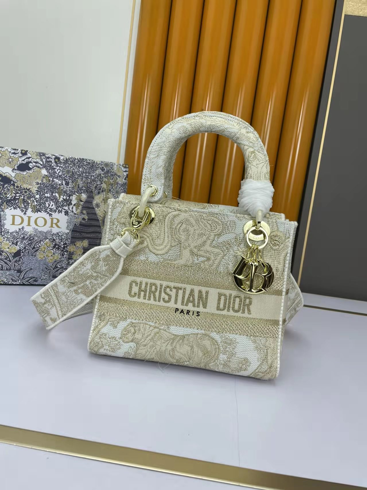 Dior The LADY D-LITE Bag