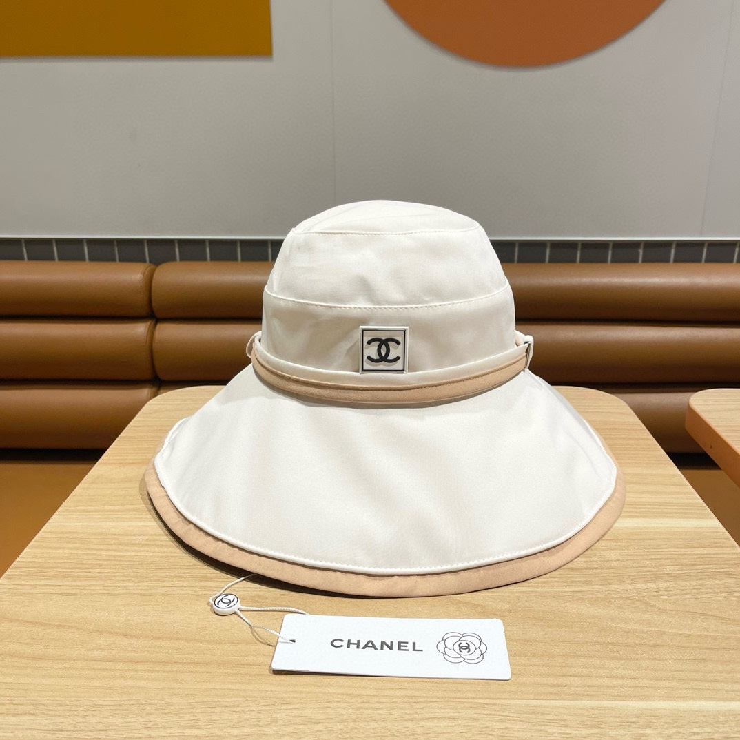 Chanel Wear a Double-sided Windproof Sun Hat Sunhat