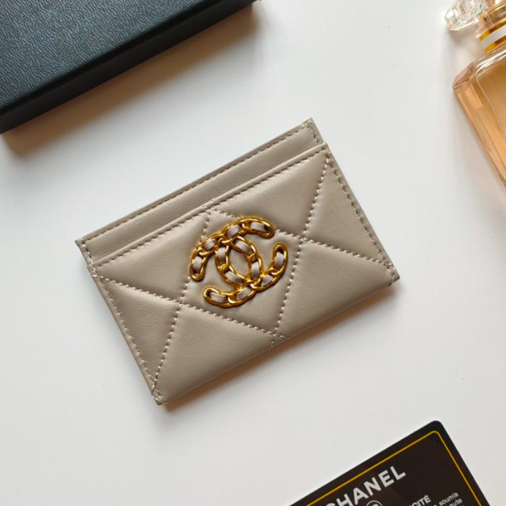 Chanel Sheepskin Card Holder