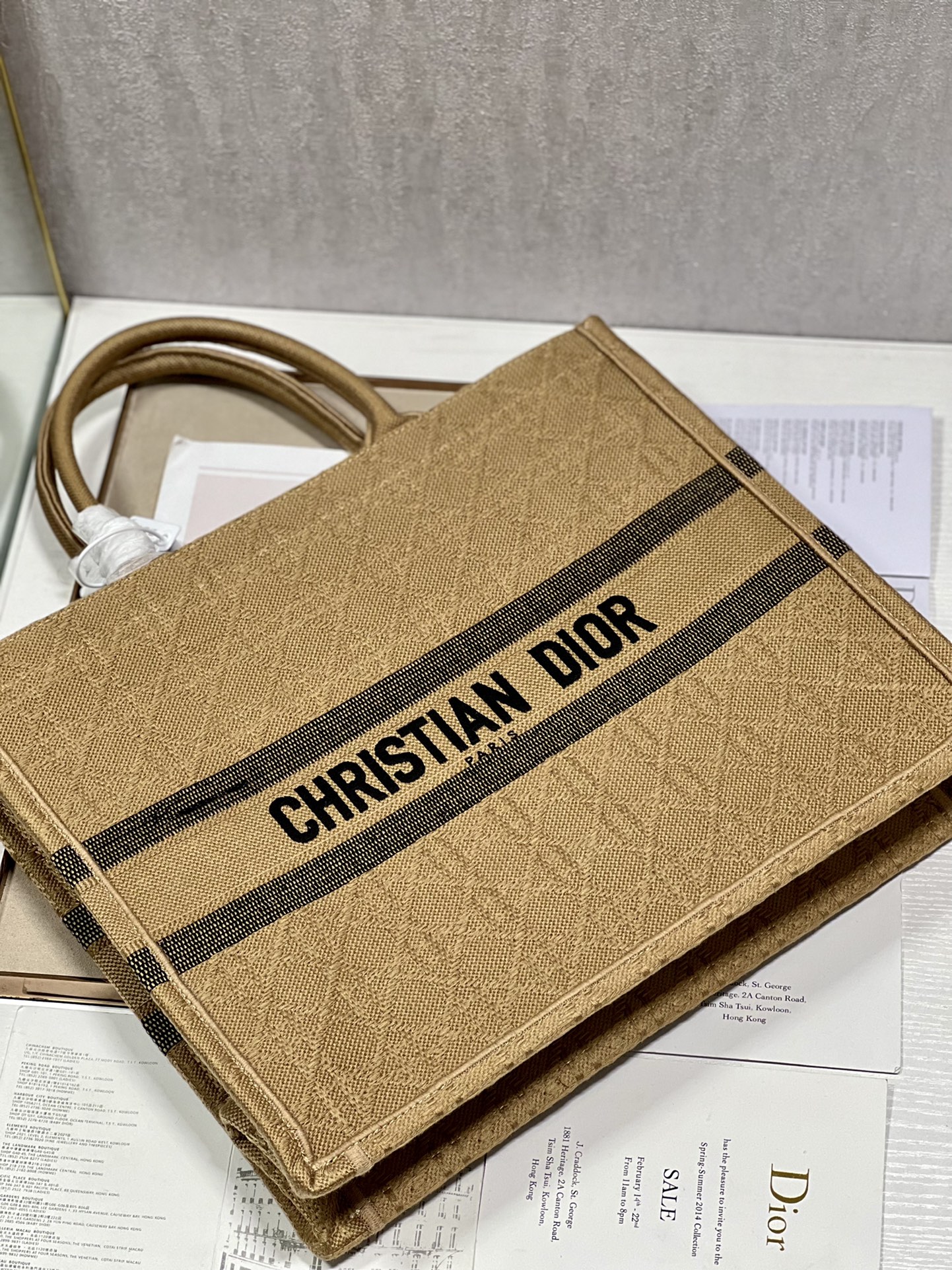 Dior Book Tote Large Natural Cannage Raffia M1286ZSQD_M925