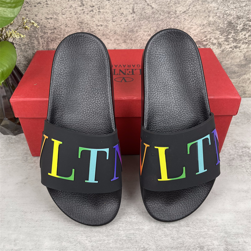 Valentino Rubber Simple And Casual Slide Sandal