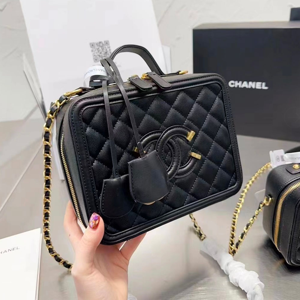 Chanel Vanity Case Quilted Caviar