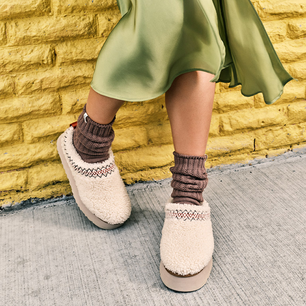 UGG Tazz Slipper Heritage Braid Hardwood