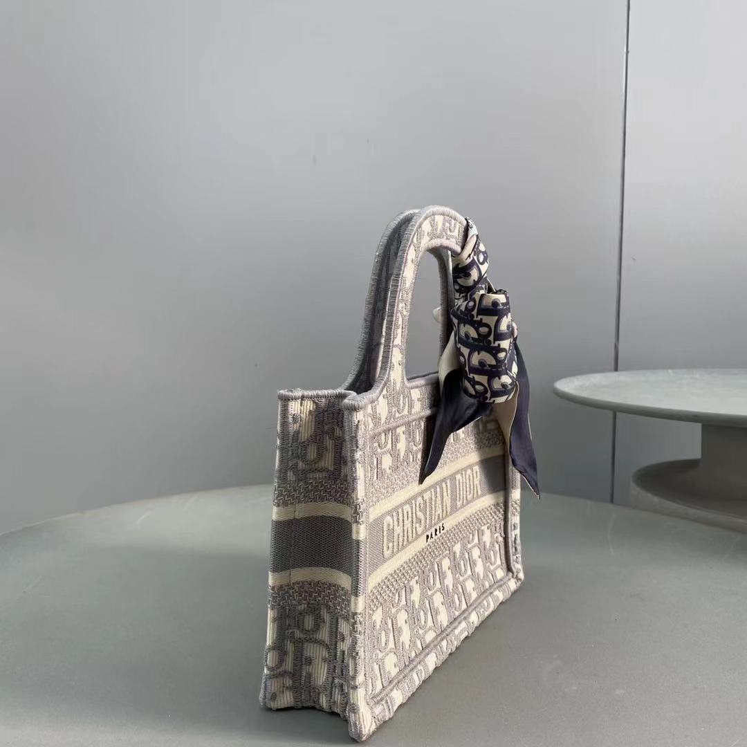 Dior Book Tote Small Gray Dior Oblique Embroidery M1286ZRIW_M932