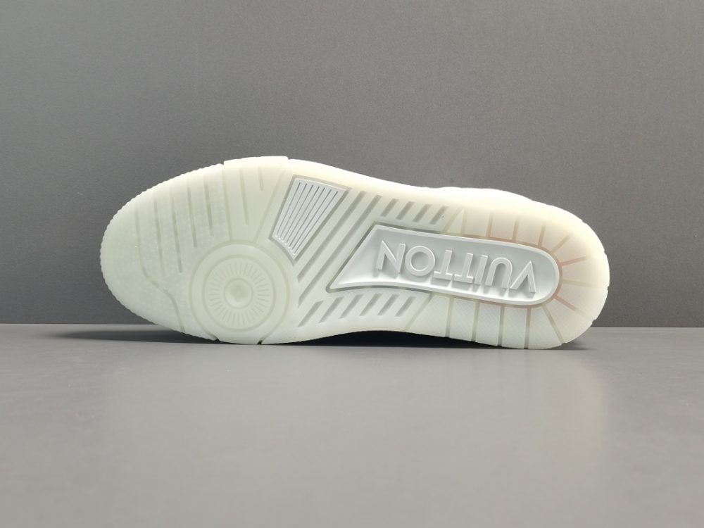 Louis Vuitton Trainer Sneaker White