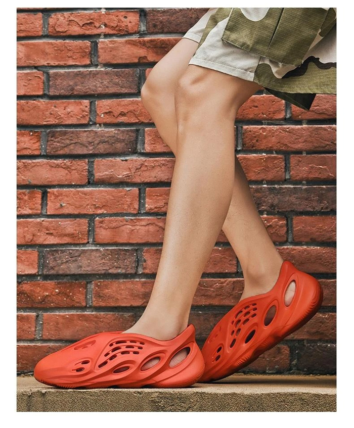 Yeezys Foam Runner Magma Red