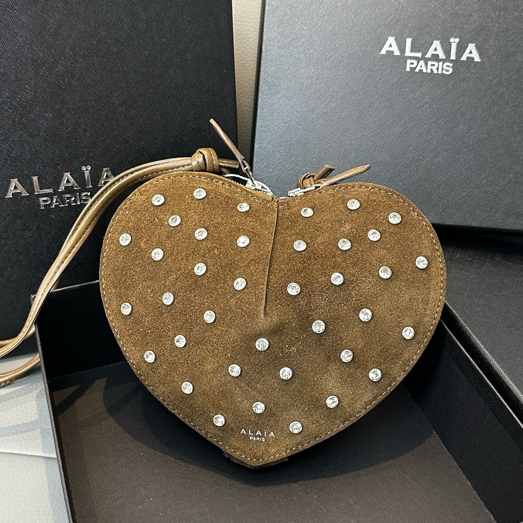ALaia Diamond Heart Handbag