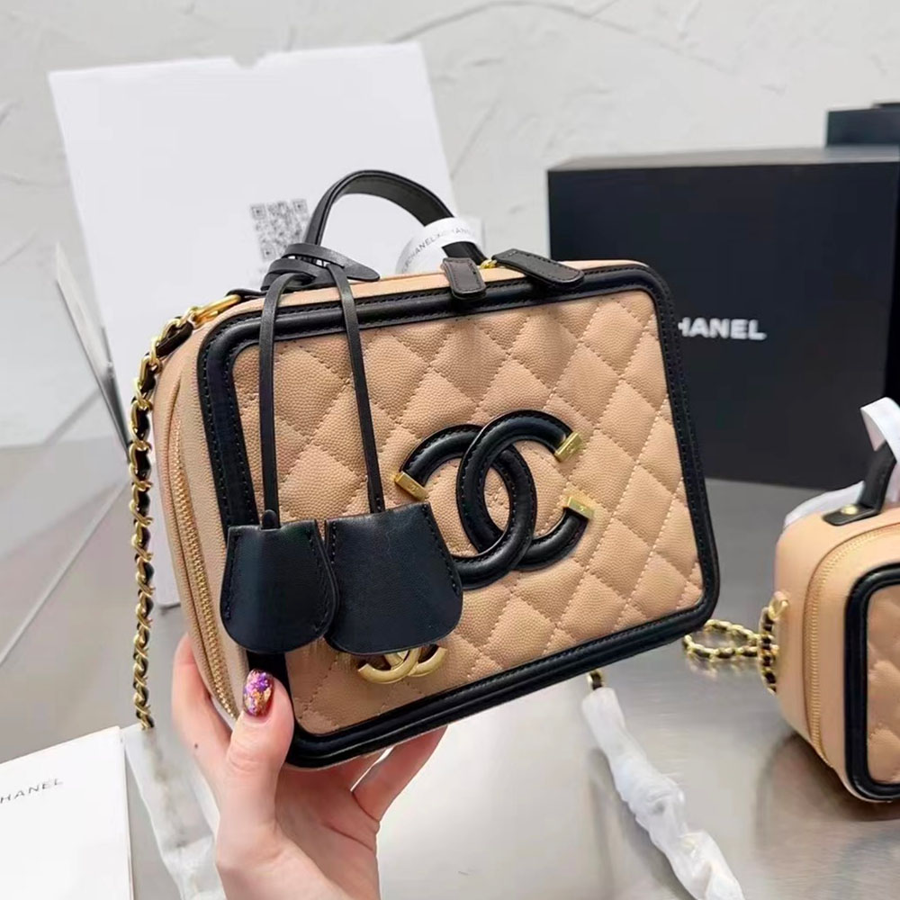 Chanel Vanity Case Quilted Caviar