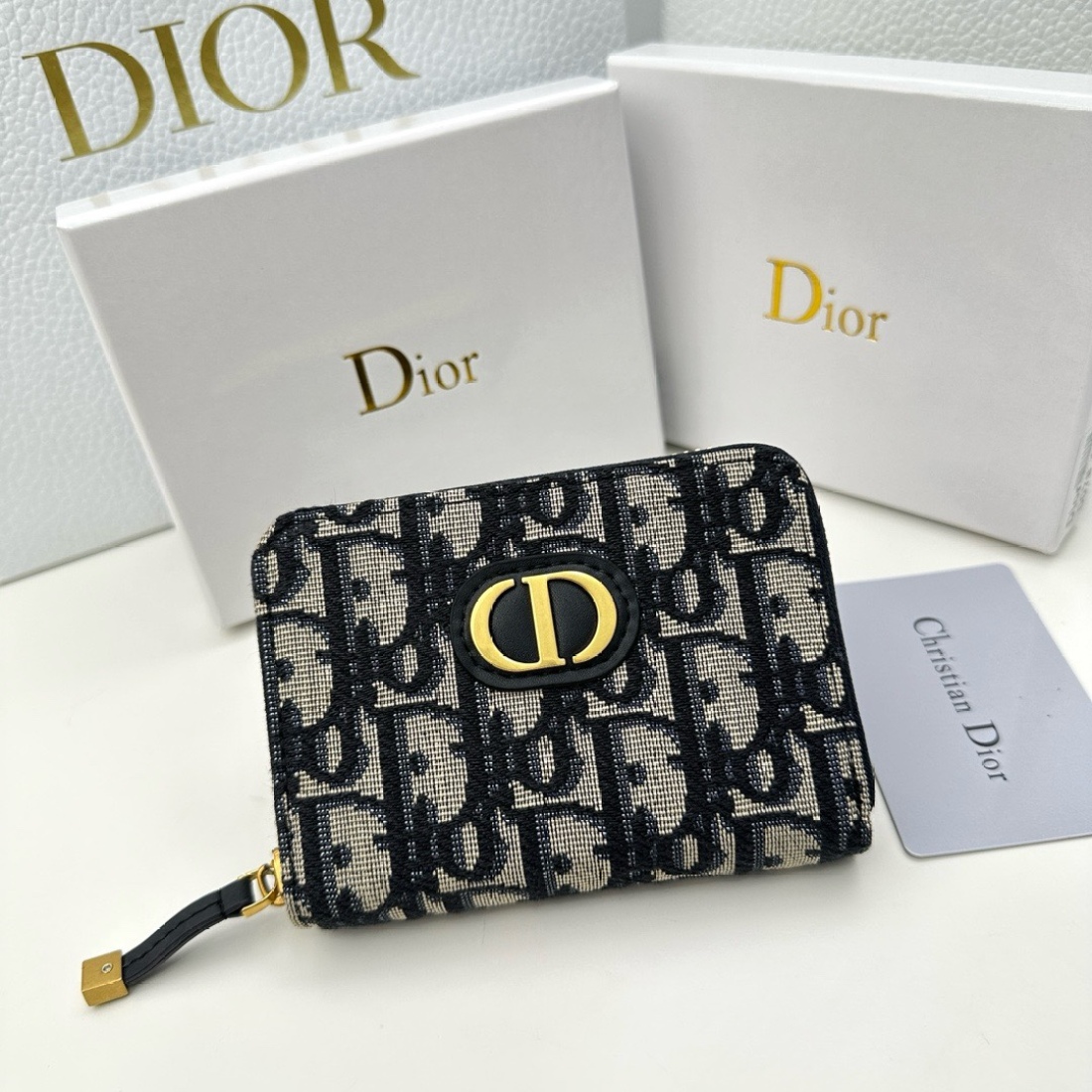 Dior 30 Montaigne Coin Wallet