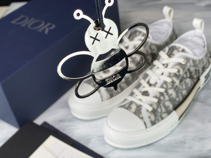 Dior B23 Oblique low Shoes T004801-1072