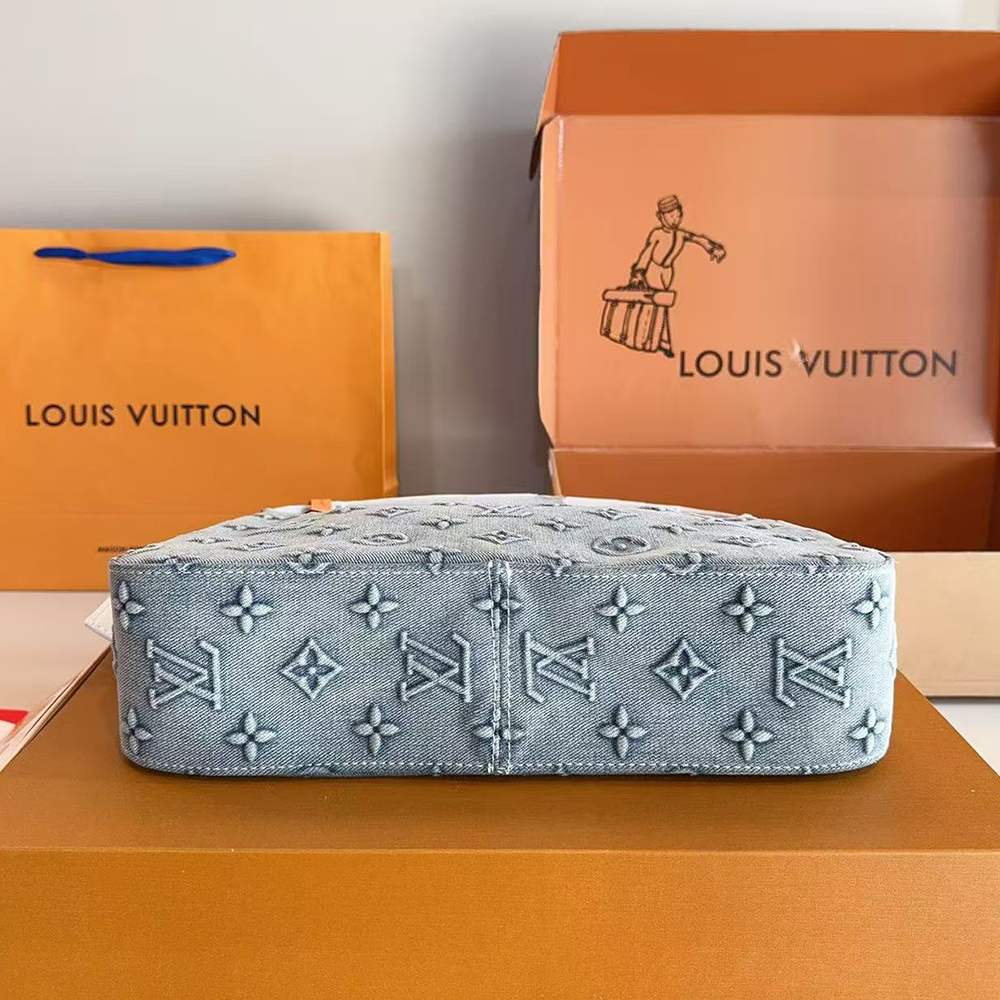 Louis Vuitton LV Hobo Shoulder Bag