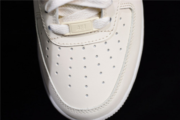 Nike Air Force 1 Womens Jelly Swoosh AH6827-100