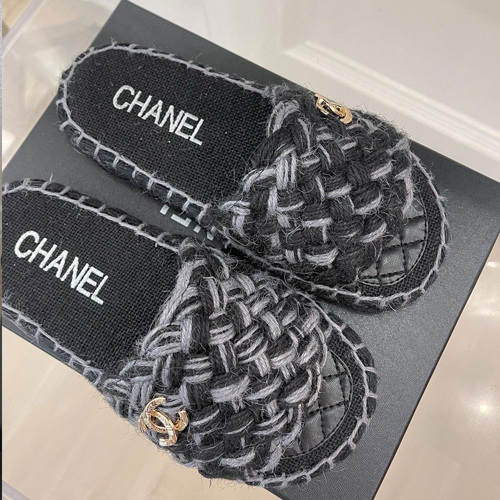 Chanel  All kinds of Woven Fabrics  Sandals Slide