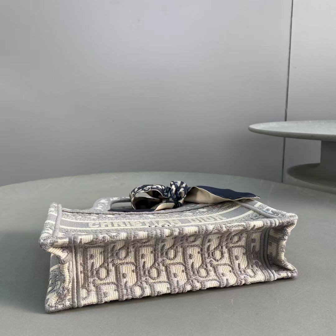 Dior Book Tote Small Gray Dior Oblique Embroidery M1286ZRIW_M932