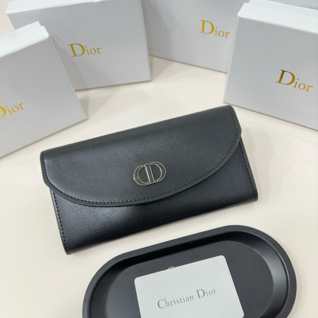 Dior 30 Montaigne Avenue Wallet